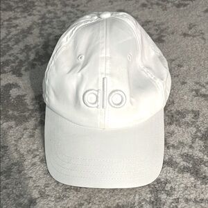 ALO Yoga White Cap